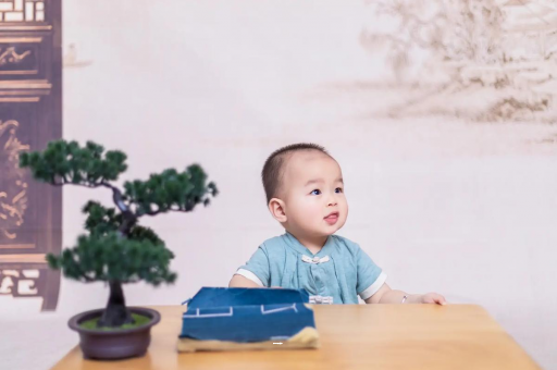 鄢陵孕妇几个月有反应